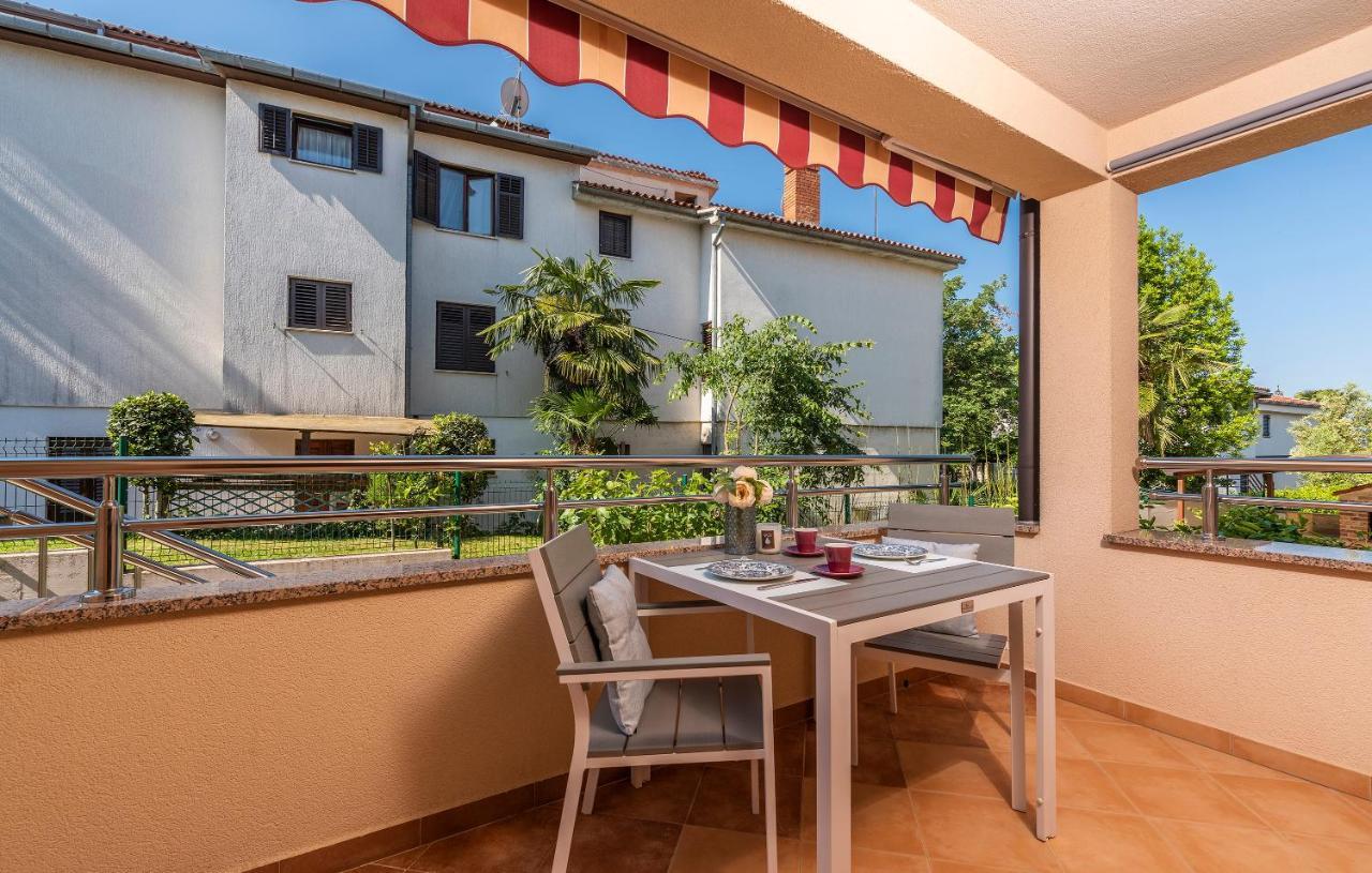 Apartments Villa Ana Poreč Exterior foto